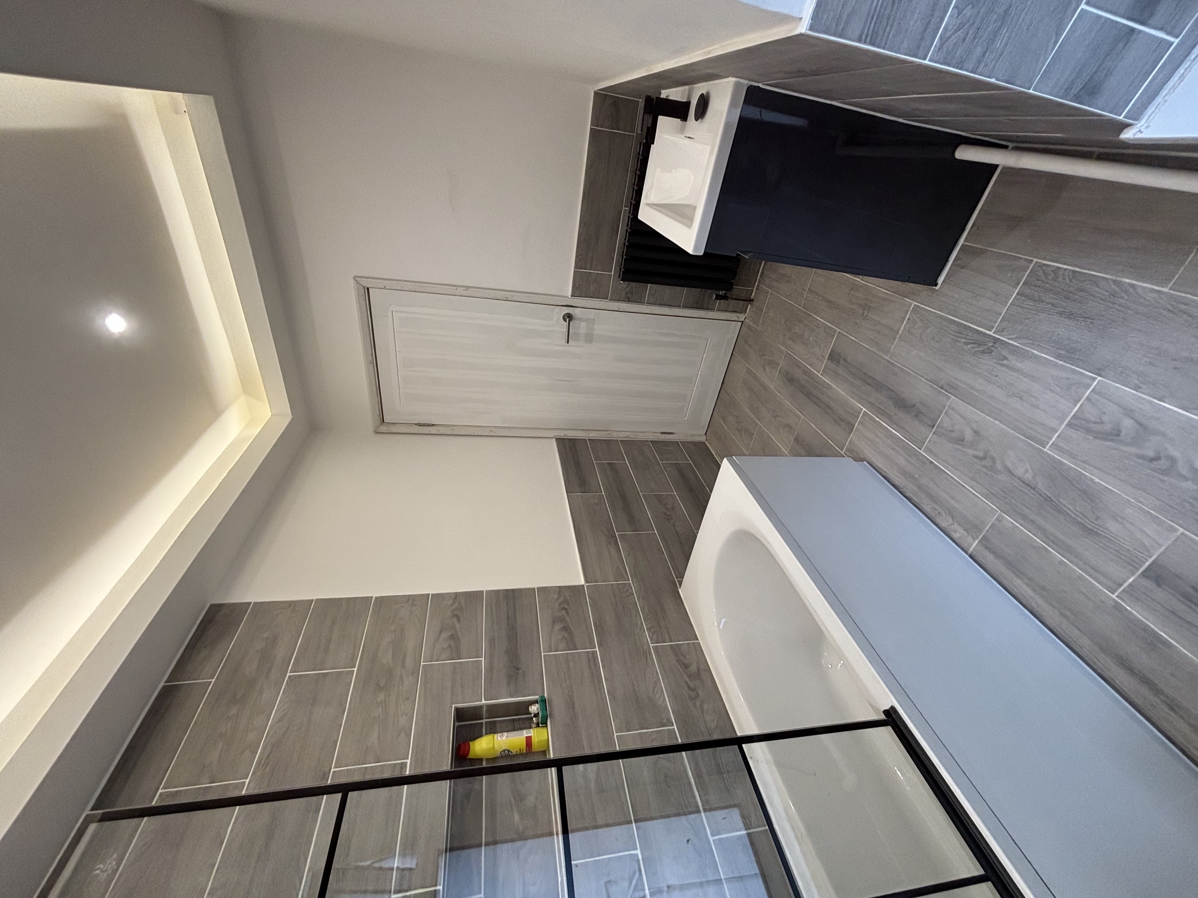 Llwyncelyn Cottages image