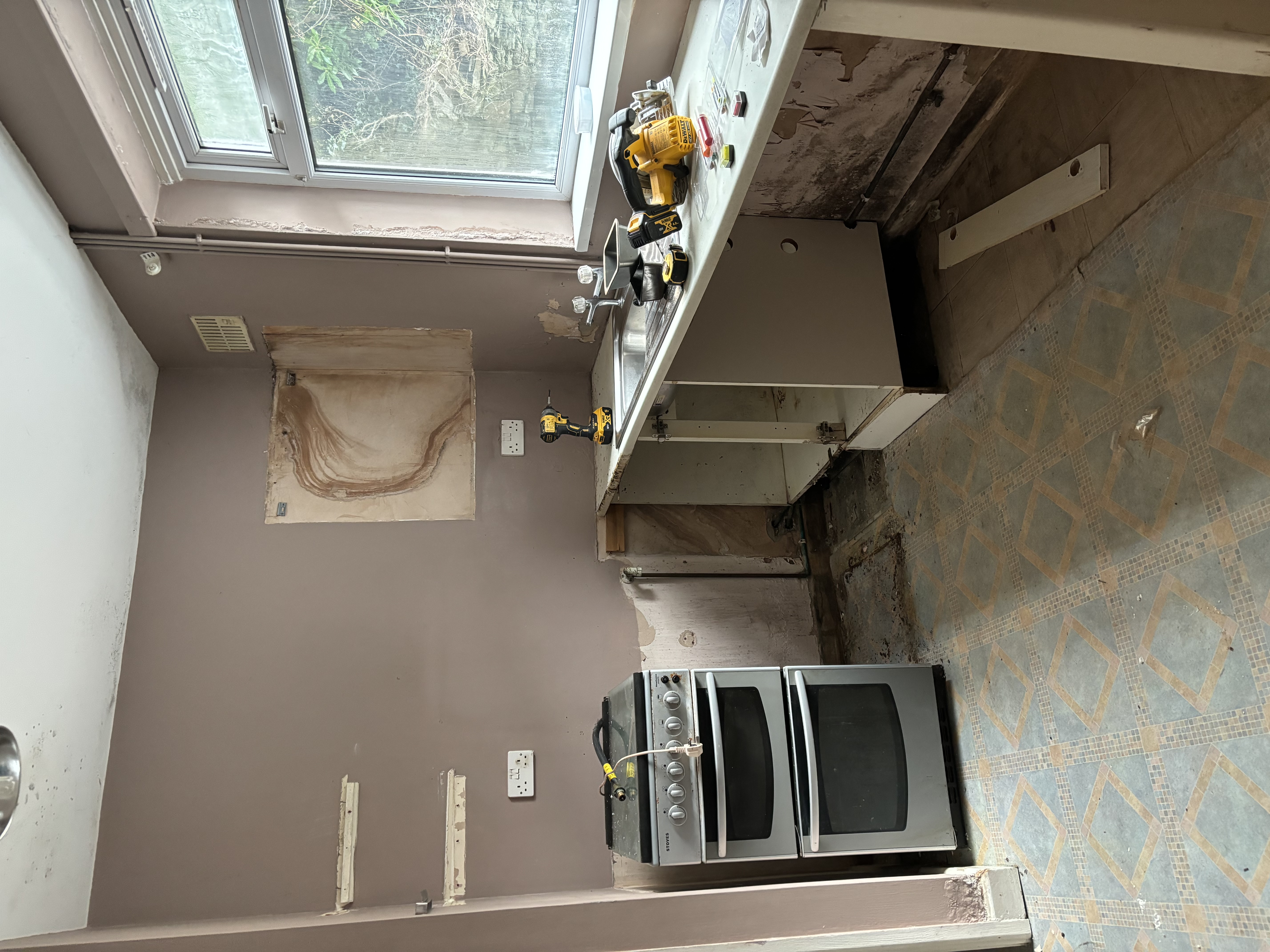 Llwyncelyn Cottages – before